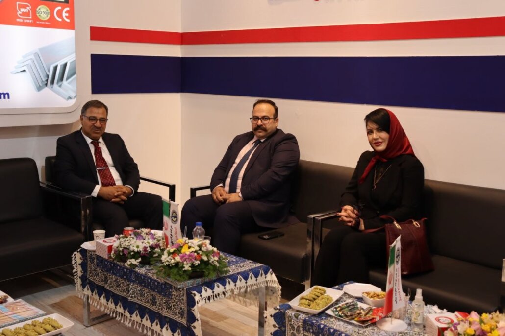 گزارش تصویری از غرفه مجتمع فولاد جاوید بناب در دومین روز نمایشگاه متافو تبریز ۲۰۲۵